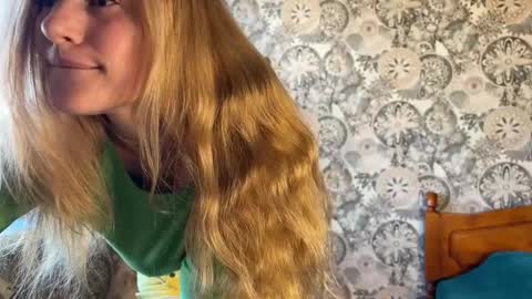 Snapshot of hannah_levis_ chatting on March 7, 2025, 5:29 am hannah levis online show from March 7, 2025, 5:29 am