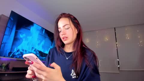 Snapshot of hannah_xoxo_ chatting on December 28, 2024, 3:37 am Hannah online show from December 28, 2024, 3:37 am