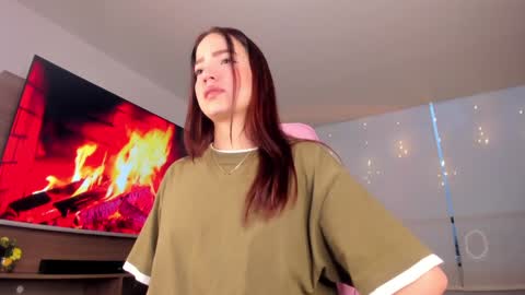 Snapshot of hannah_xoxo_ chatting on December 30, 2024, 10:55 pm Hannah online show from December 30, 2024, 10:55 pm