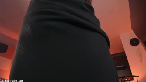 Snapshot of hannah_xoxo_ chatting on February 14, 2025, 11:31 pm Hannah online show from February 14, 2025, 11:31 pm