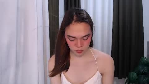 Snapshot of hannahforyou chatting on May 13, 2026, 2:47 pm HANNAH online show from May 13, 2026, 2:47 pm