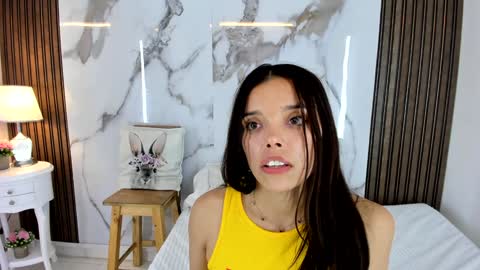 Hannahill69 online show from December 28, 2024, 10:36 am