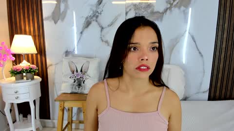 Hannahill69 online show from January 3, 2025, 4:11 am