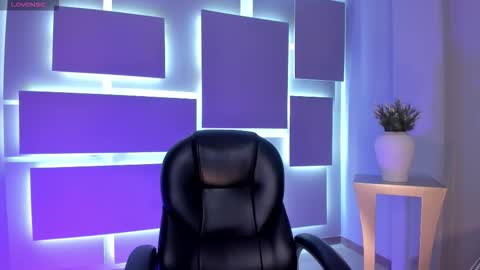 Snapshot of hannahjamesx chatting on September 24, 2025, 7:06 pm HANNAH J online show from September 24, 2025, 7:06 pm