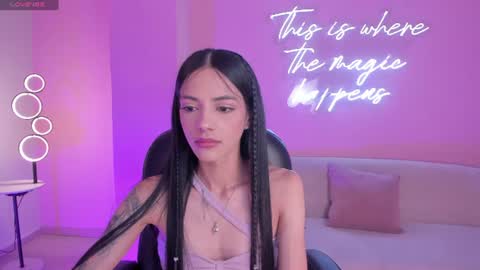 Snapshot of hannahjamesx chatting on June 21, 2026, 5:26 pm HANNAH J online show from June 21, 2026, 5:26 pm