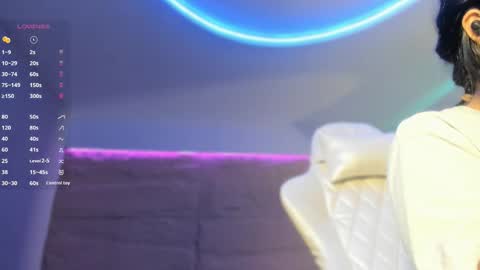 hannahmonttgomery  Help me reach 100 Hands up online show from February 24, 2026, 4:16 pm