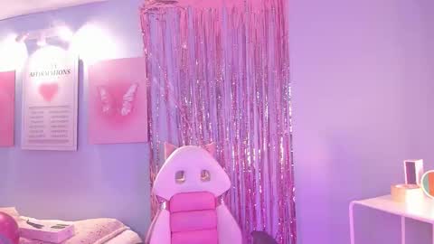 Hannah online show from March 27, 2026, 12:16 pm