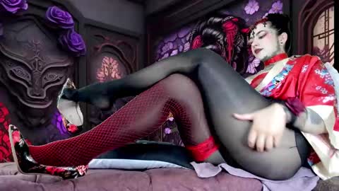 FOLLOW ME INTA MOONXMAFE online show from March 11, 2025, 1:05 am