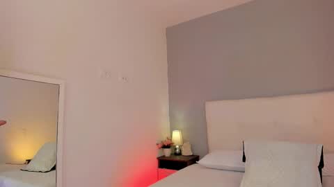 hannamartinnez online show from December 4, 2025, 6:16 pm