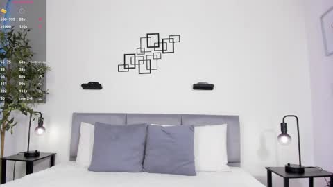 Hanna Os online show from April 1, 2026, 11:22 am