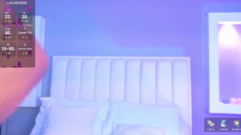 HannaPaola online show from October 4, 2025, 10:41 pm