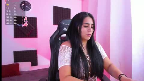 Hanna  online show from September 18, 2025, 8:22 pm