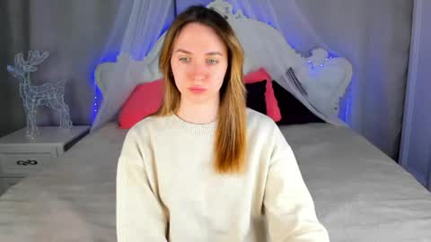 Snapshot of hannavanilla chatting on March 16, 2026, 8:18 am Hannavanilla online show from March 16, 2026, 8:18 am