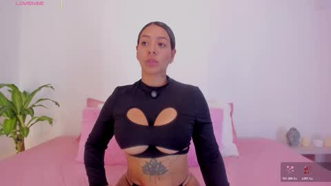 Hanna Williams  online show from January 8, 2026, 9:17 pm