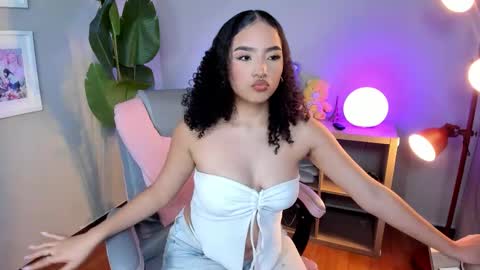 hannax__ online show from September 11, 2025, 5:51 am