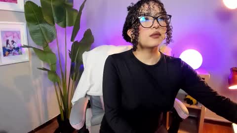 hannax__ online show from September 12, 2025, 5:51 am