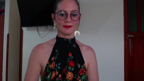 Snapshot of hanny_333 chatting on December 19, 2024, 8:55 pm hanny_333 online show from December 19, 2024, 8:55 pm