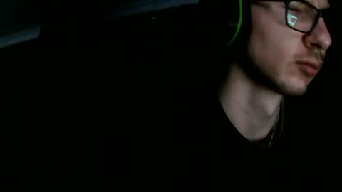 Snapshot of hansole12 chatting on December 10, 2024, 3:30 am hansole online show from December 10, 2024, 3:30 am