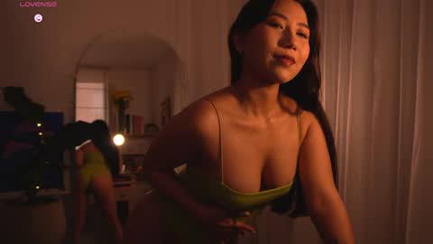 Mizi online show from January 8, 2025, 10:37 pm