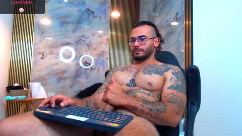 Snapshot of hanz_col chatting on December 26, 2024, 4:21 am hanz_col online show from December 26, 2024, 4:21 am