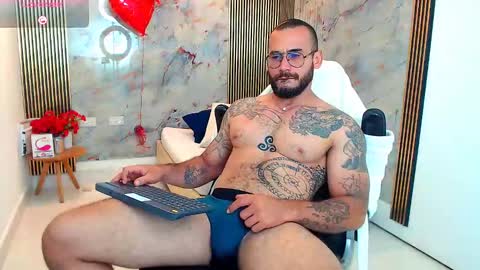 Snapshot of hanz_col chatting on February 11, 2025, 4:22 am hanz_col online show from February 11, 2025, 4:22 am