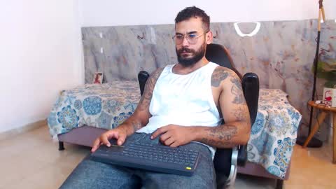 hanz_col online show from November 29, 2025, 11:57 am