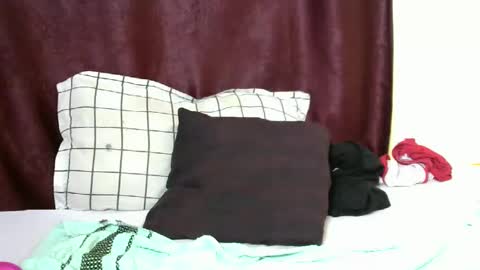 happy online show from March 11, 2025, 11:15 pm