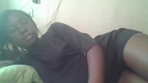 happy_dimple online show from September 22, 2025, 12:18 pm