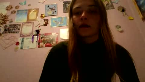 happyemily  online show from October 31, 2025, 7:15 pm