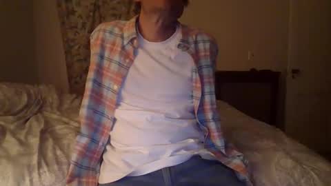 Snapshot of happyhealthynature chatting on April 6, 2026, 12:08 am NA online show from April 6, 2026, 12:08 am