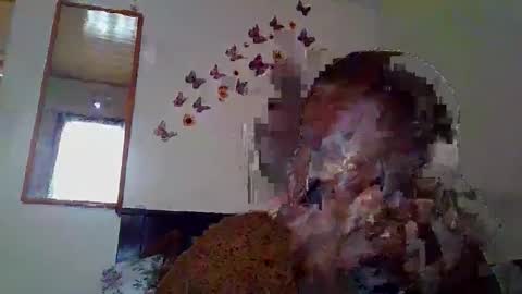 happymeal_24 online show from April 27, 2026, 6:55 am