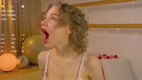 Evy  online show from February 25, 2026, 2:10 am