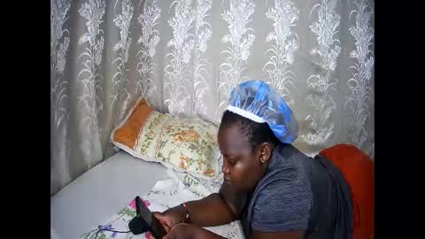 happysonia online show from September 11, 2025, 10:37 am