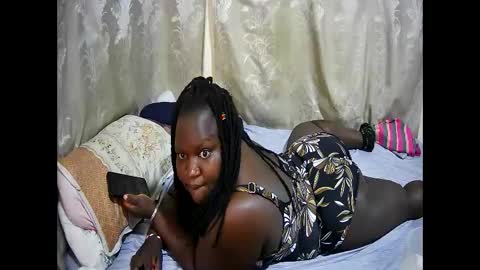 Snapshot of happysonia chatting on May 6, 2026, 6:41 am happysonia online show from May 6, 2026, 6:41 am