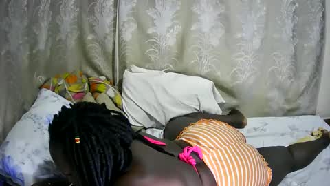 Snapshot of happysonia chatting on May 17, 2026, 11:12 pm happysonia online show from May 17, 2026, 11:12 pm