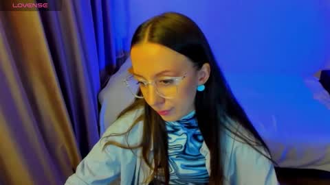 Stephanie online show from March 23, 2026, 7:07 pm