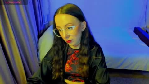 Snapshot of happystephanie chatting on April 30, 2026, 8:57 pm Stephanie online show from April 30, 2026, 8:57 pm