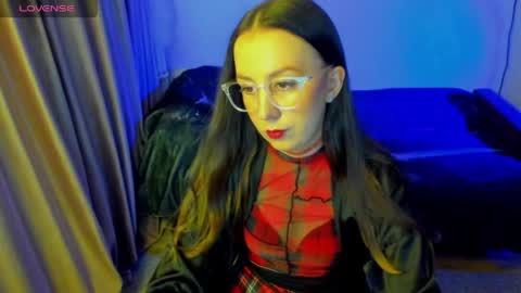 Snapshot of happystephanie chatting on May 25, 2026, 7:09 pm Stephanie online show from May 25, 2026, 7:09 pm