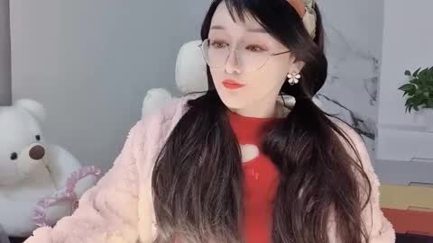 Daisy online show from February 5, 2025, 4:36 pm