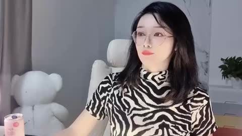 Daisy online show from March 1, 2025, 8:02 am