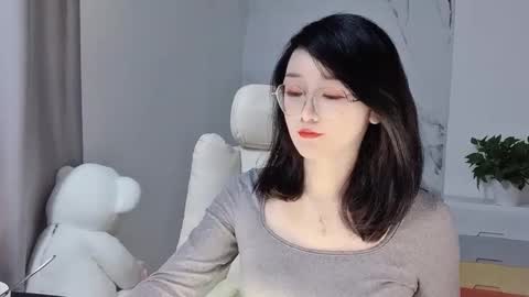 Daisy online show from March 7, 2025, 3:29 am