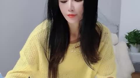 Snapshot of happysweety1688 chatting on November 27, 2025, 4:25 am happysweety1688 online show from November 27, 2025, 4:25 am