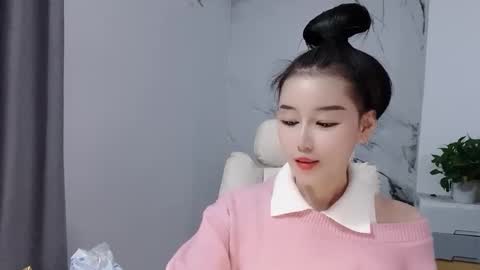 Snapshot of happysweety1688 chatting on December 14, 2025, 5:18 pm happysweety1688 online show from December 14, 2025, 5:18 pm