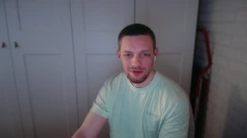 happyvelvetpaw online show from June 28, 2026, 12:27 am