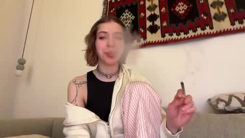 Vivy online show from April 12, 2026, 8:03 pm