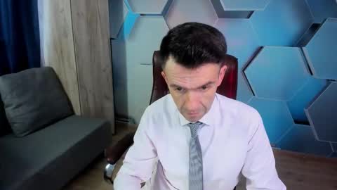 Steve online show from November 12, 2025, 11:54 am