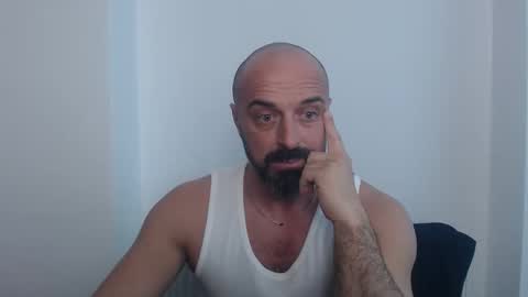 hardapollo online show from April 19, 2026, 2:49 pm