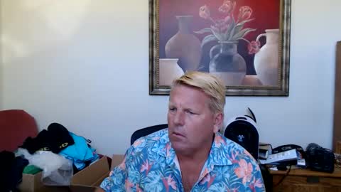 Snapshot of hardblondcouplehawaii chatting on June 3, 2026, 8:14 pm Steele and Cassie online show from June 3, 2026, 8:14 pm