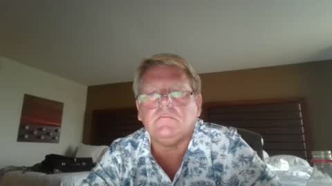 Snapshot of hardblondcouplehawaii chatting on July 31, 2026, 12:10 am Steele and Cassie online show from July 31, 2026, 12:10 am