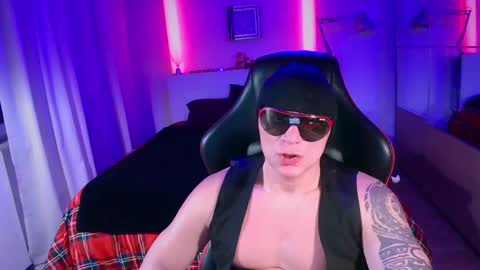 MATTSTEEL - ITALIAN STALLION online show from March 7, 2025, 11:27 pm